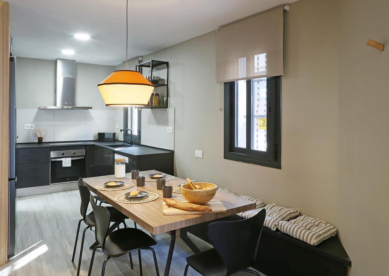 Willa Fridays Flats Onix House L’Hospitalet de Llobregat Zewnętrze zdjęcie